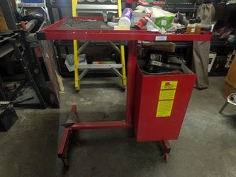 Torin Big Red Automotive Rolling Workstation