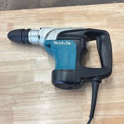 Makita 10 Amp 1-9/16 in. Corded SDS-MAX Concrete/Masonry Rotary Hammer Drill with Side Handle and Hard Case