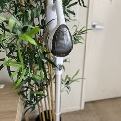 Wireless Vacuum Cleaner - White