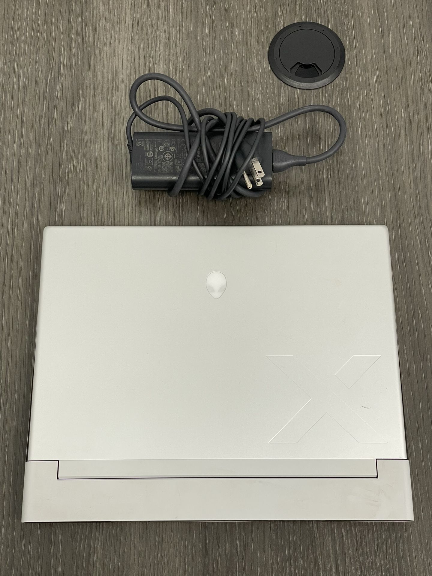 Alienware X14 R2 Slim 14" Gaming Laptop - i7, RTX 4060, 32GB RAM - Perfect for Travel & Work