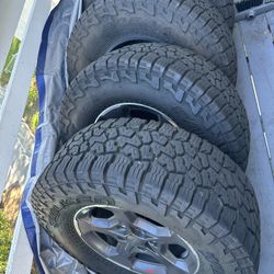 Jeep Gladiator Rubicon OEM Wheel + Tires