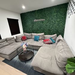 🛋️ Bob’s Furniture Dream Gray 5-Piece Sectional (131”) – Non-Smoking, No Fur Pets