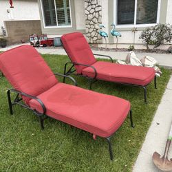 Hampton Bay Lounge Chairs 