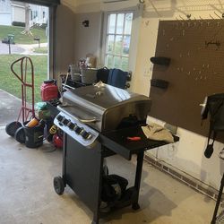 Char-Broil 5-Burner Gas Grill