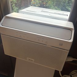 Midea U-shaped Window A/C (12,000 BTU)