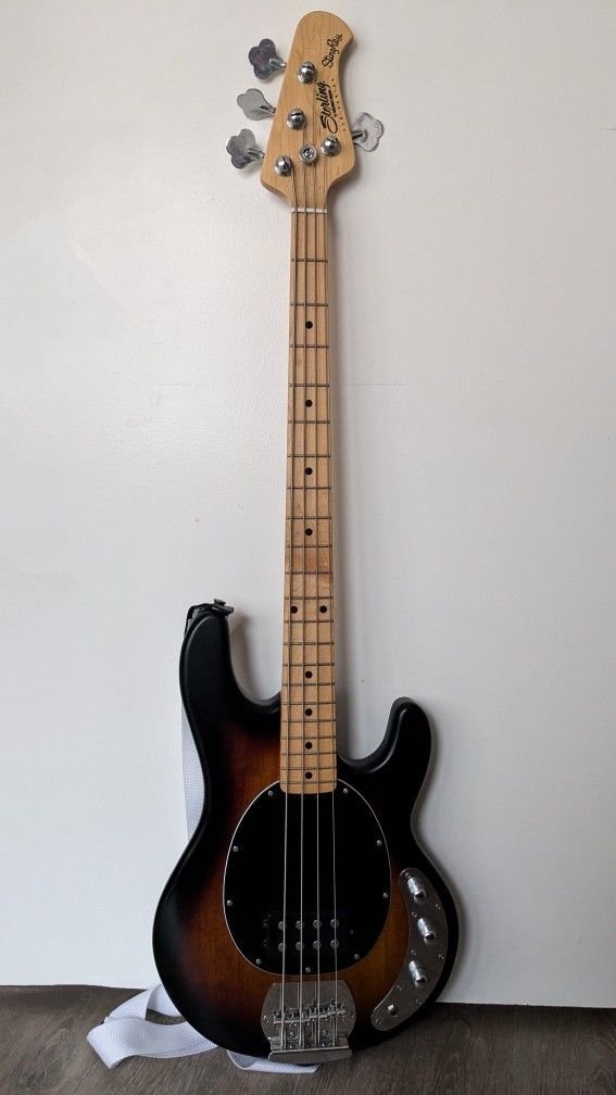 Sterling by Music Man SUB Ray4 Bass Guitar