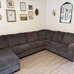 Sectional Couch 