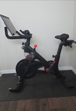 Peloton Bike+ Plus – Excellent Condition + Shoes & Accessories
