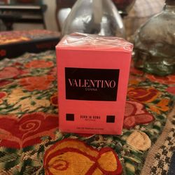 Valentino Donna “Born In Roma” Perfume