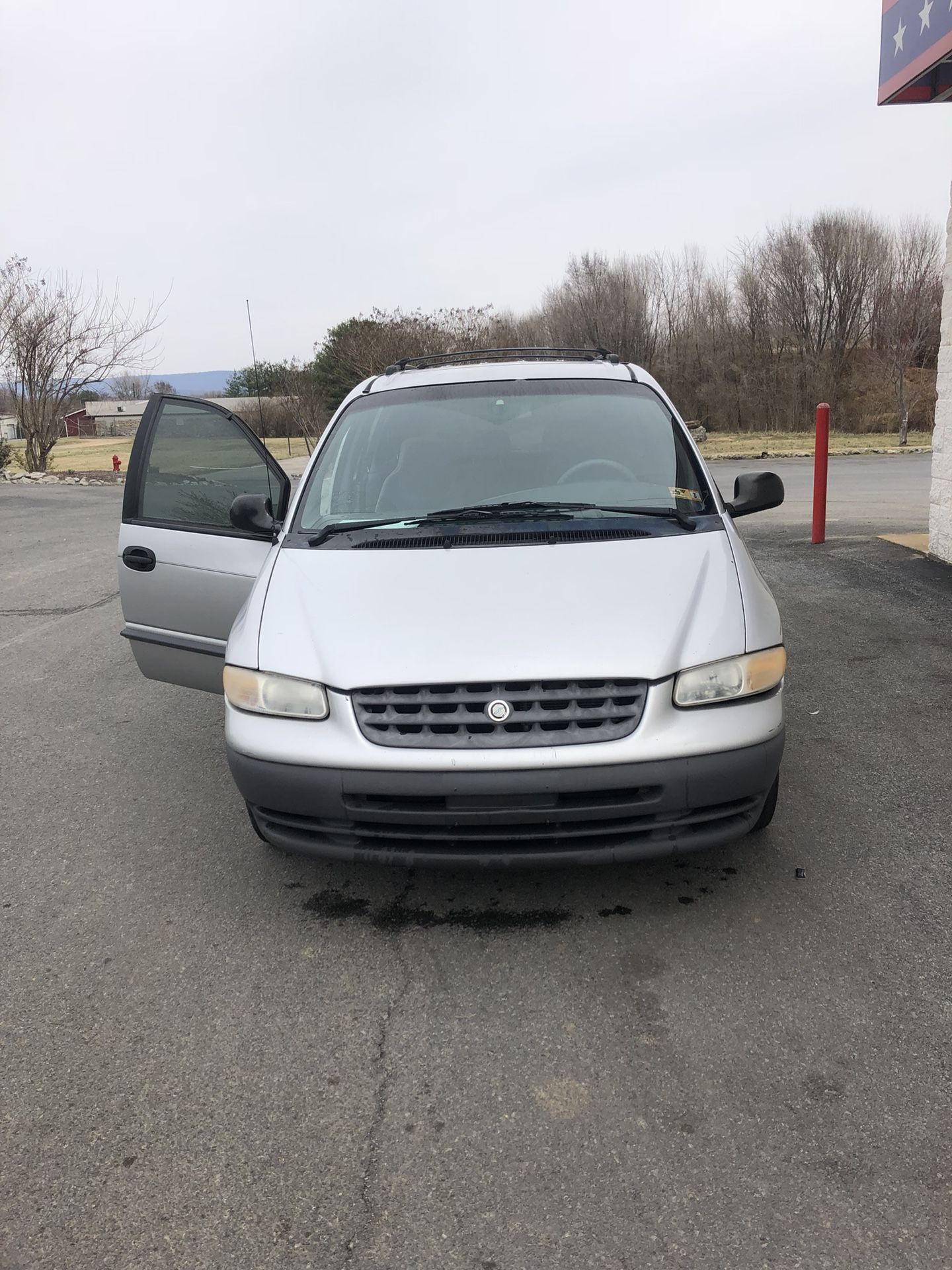 2000 Chrysler Voyager