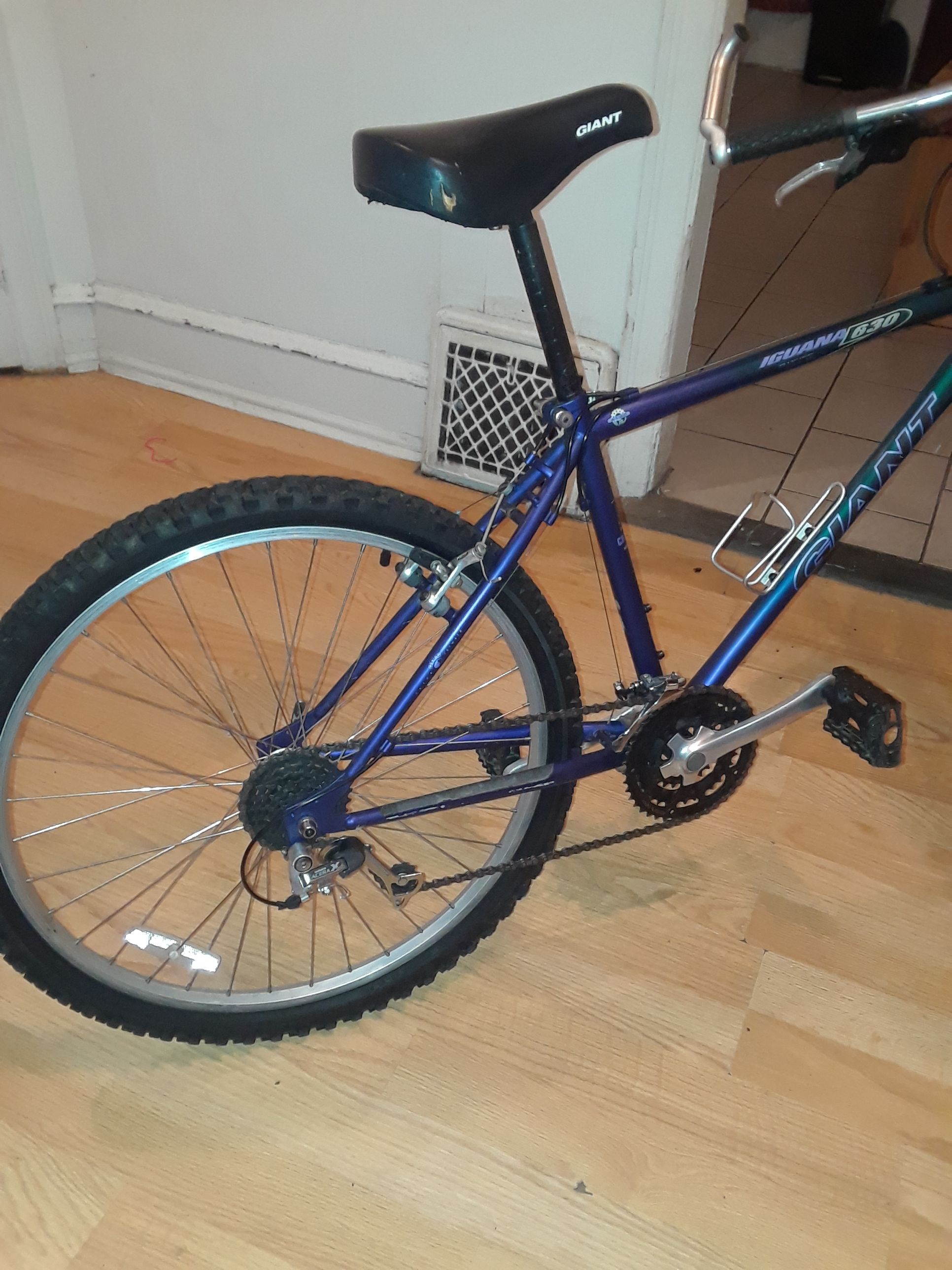 Giant iguana 630 mountain bike for Sale in Camden NJ OfferUp