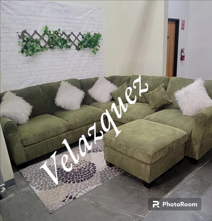 ✅️✅️ 4 pc fog grey cordury fabric upholstered sectional sofa with ottoman✅️