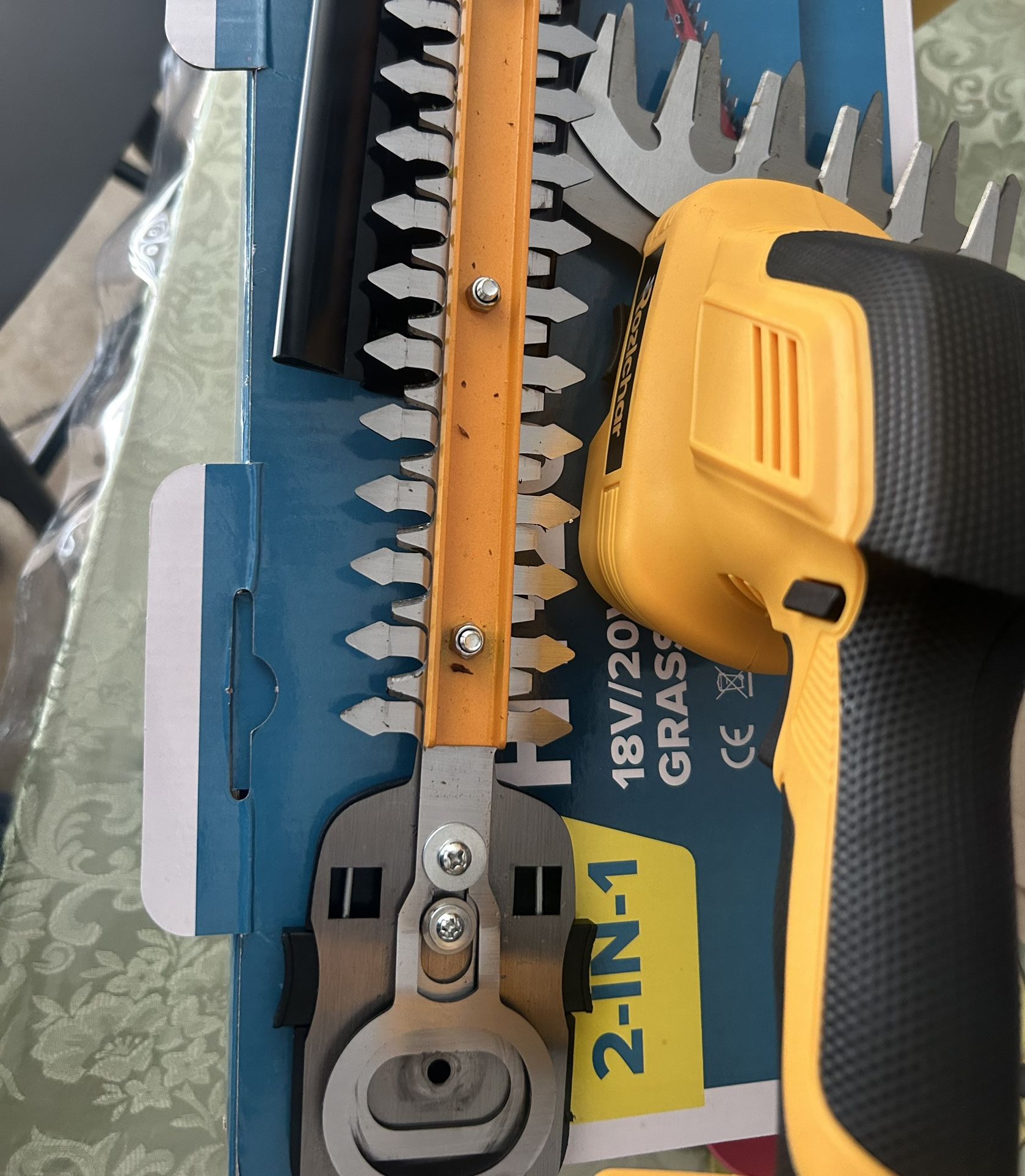 New Bush Trimmer Tool Only compatible to Dewalt  battery