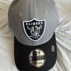 New Era Raiders Two-Tone Grey and Black 9FORTY Snapback Hat - OSFA