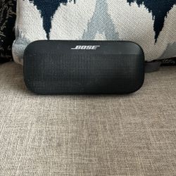 BOSE SoundLink  FLEX Black Color 
