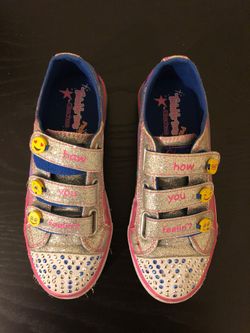 Kids shoes/ Skechers/ size 2.5 US