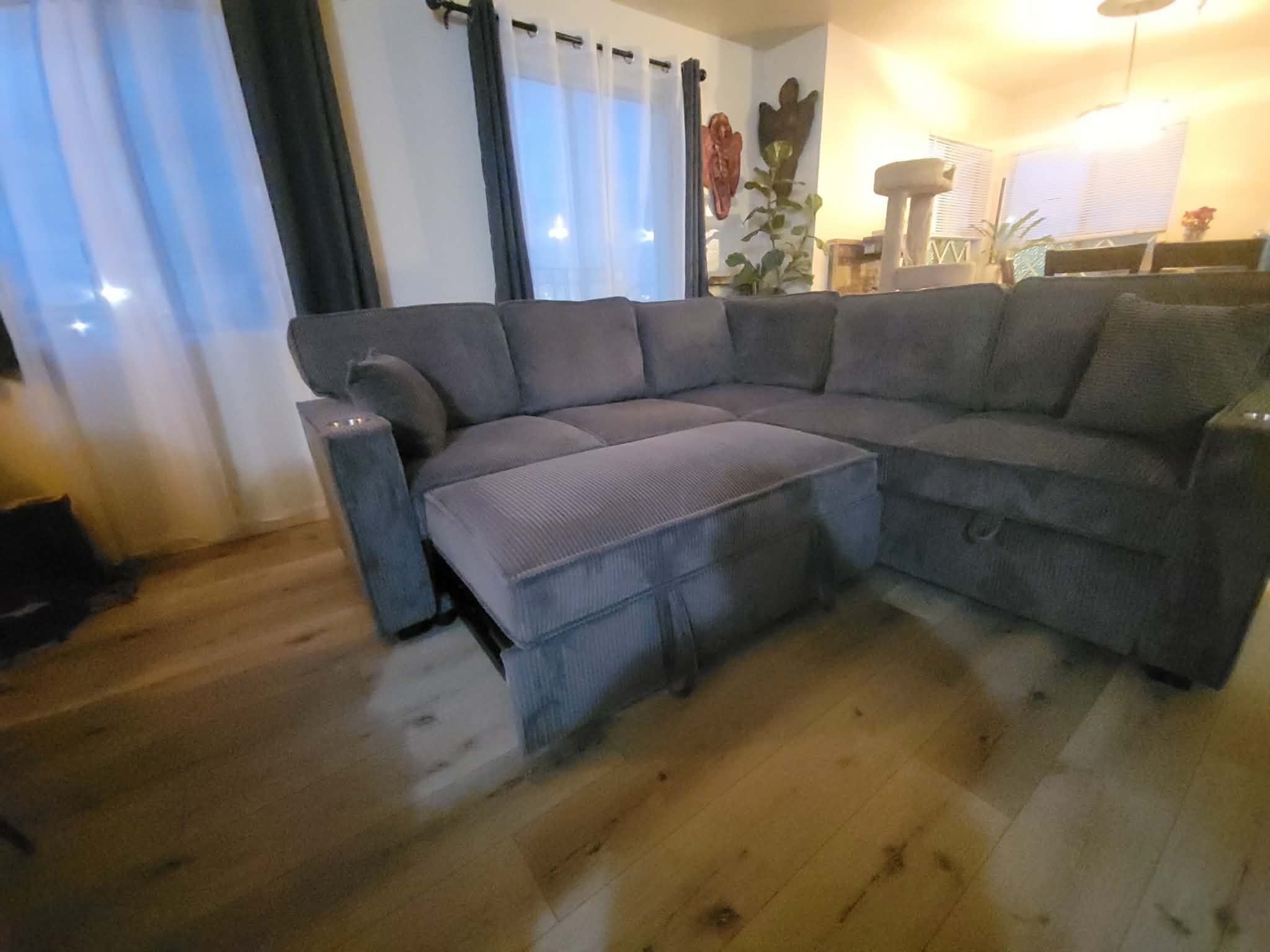 New 90x90 Sleeper Sectional Couch With Storage / Free Delivery 