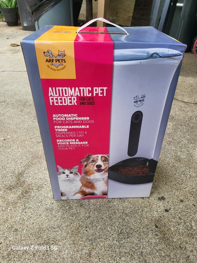 Automatic Pet Feeder