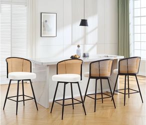 Set of 2/4 barstools new in box!  $80 for 2