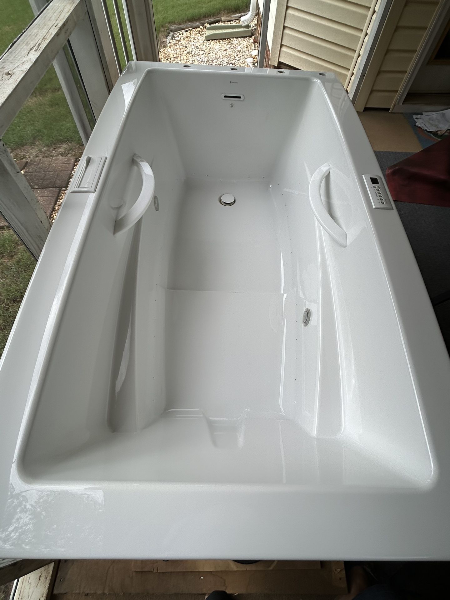 Bain Ultra Acrylic Air Tub