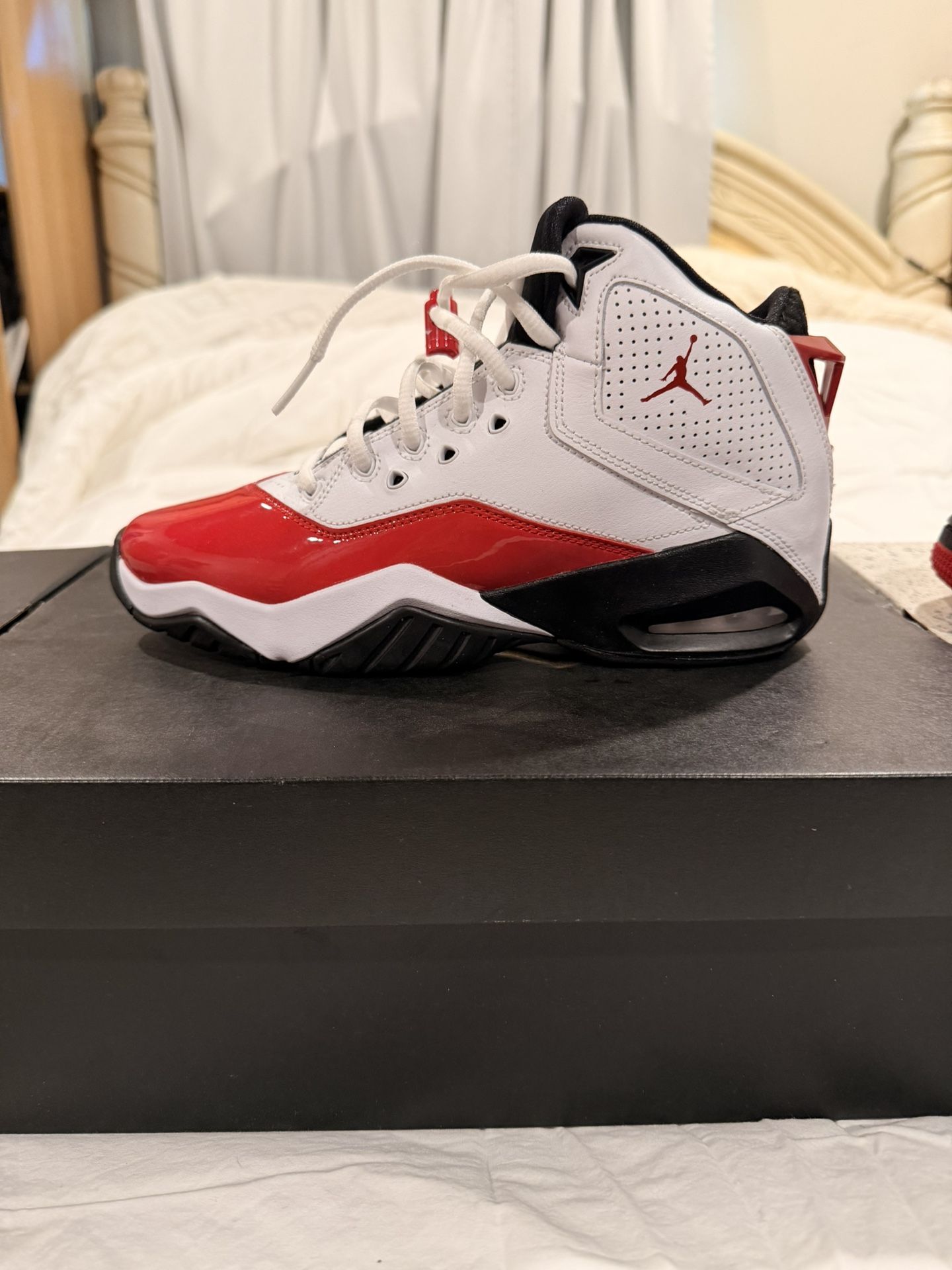 Air Jordan B'Loyal GS 'White Gym Red Kid's