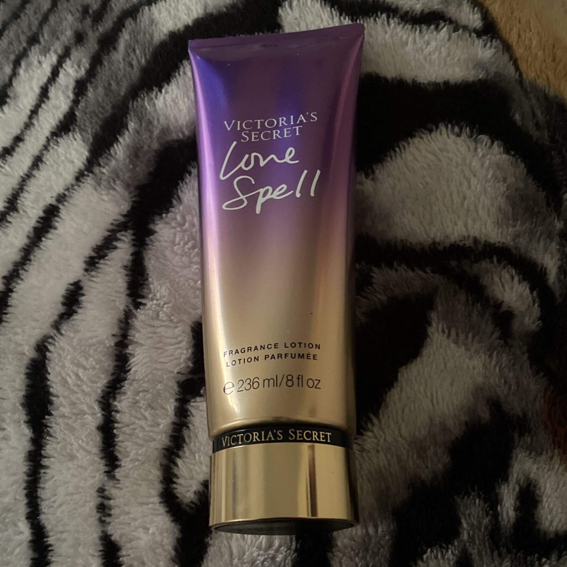 Victoria Secret Love Spell Location