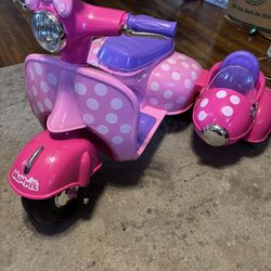 Minnie Mouse Electric Scooter W/ Side Car 