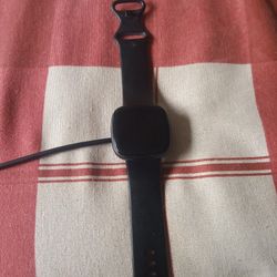 Fitbit Smartwatch Versa 4