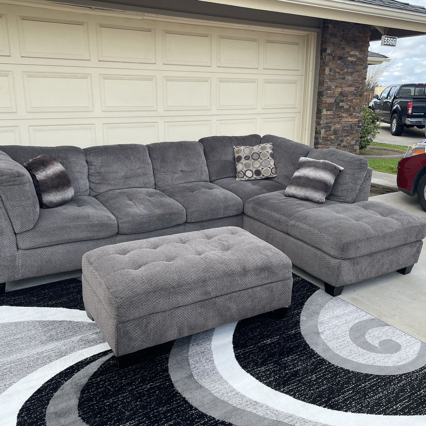 Delivery Available Gray 2 Piece Sectional With Ottoman And Storage Jerome S Trinton Good Condition Couch Sofa For In San Go Ca Offerup
