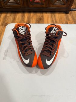 Football cleats