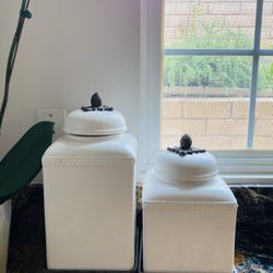 Set of 2 Ceramic Jar With Lid