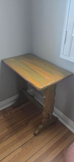 Corner stand/table
