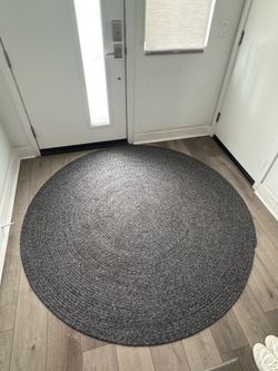 Round Gray Braided Area Rug / Entryway Mat