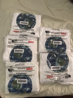 Supreme one world tnf tee