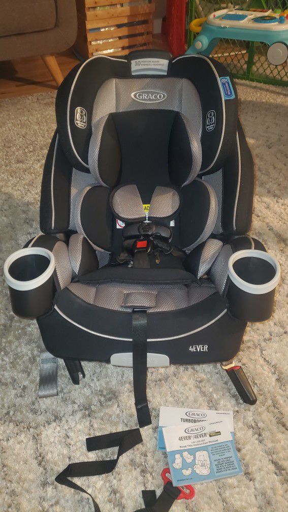 Graco 4Ever 4-in-1 Infant/toddler Carseat And Booster Seat