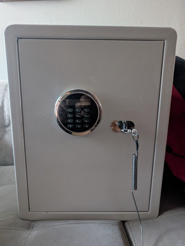 Programmable Keypad Safe