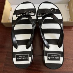 New Kate Spade Size 5 .