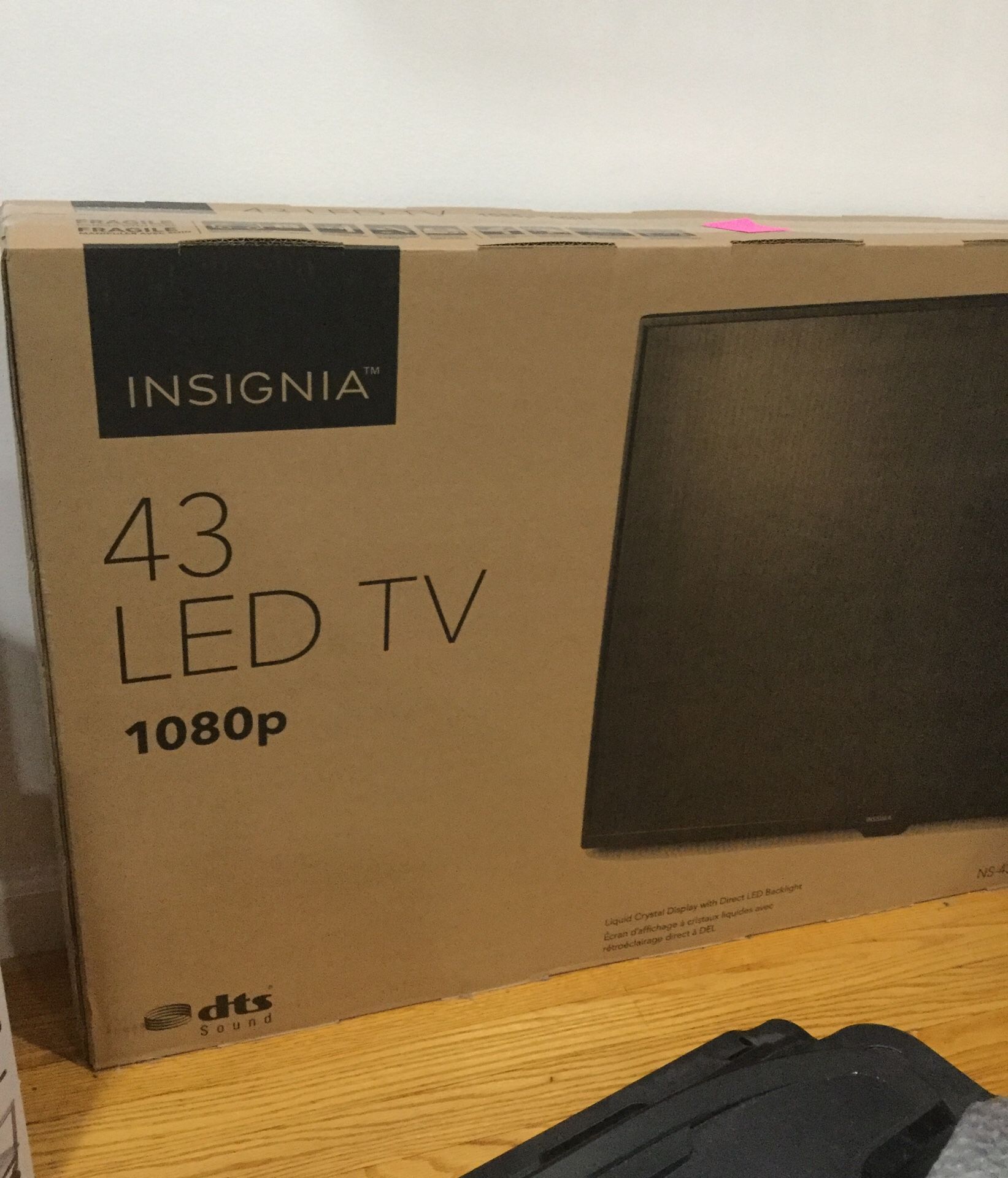 43” Insignia LED TV 1080p