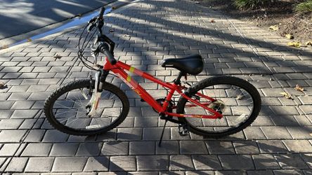 Diamondback Octane 24 Youth Bike