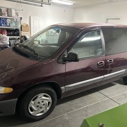 1999 Dodge Caravan