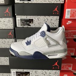 Air Jordan 4 Midnight Navy 