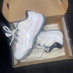 Jordan 11 Retro Low “legend Blue”
