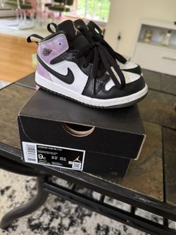Nike Toddler Shoes Size 9