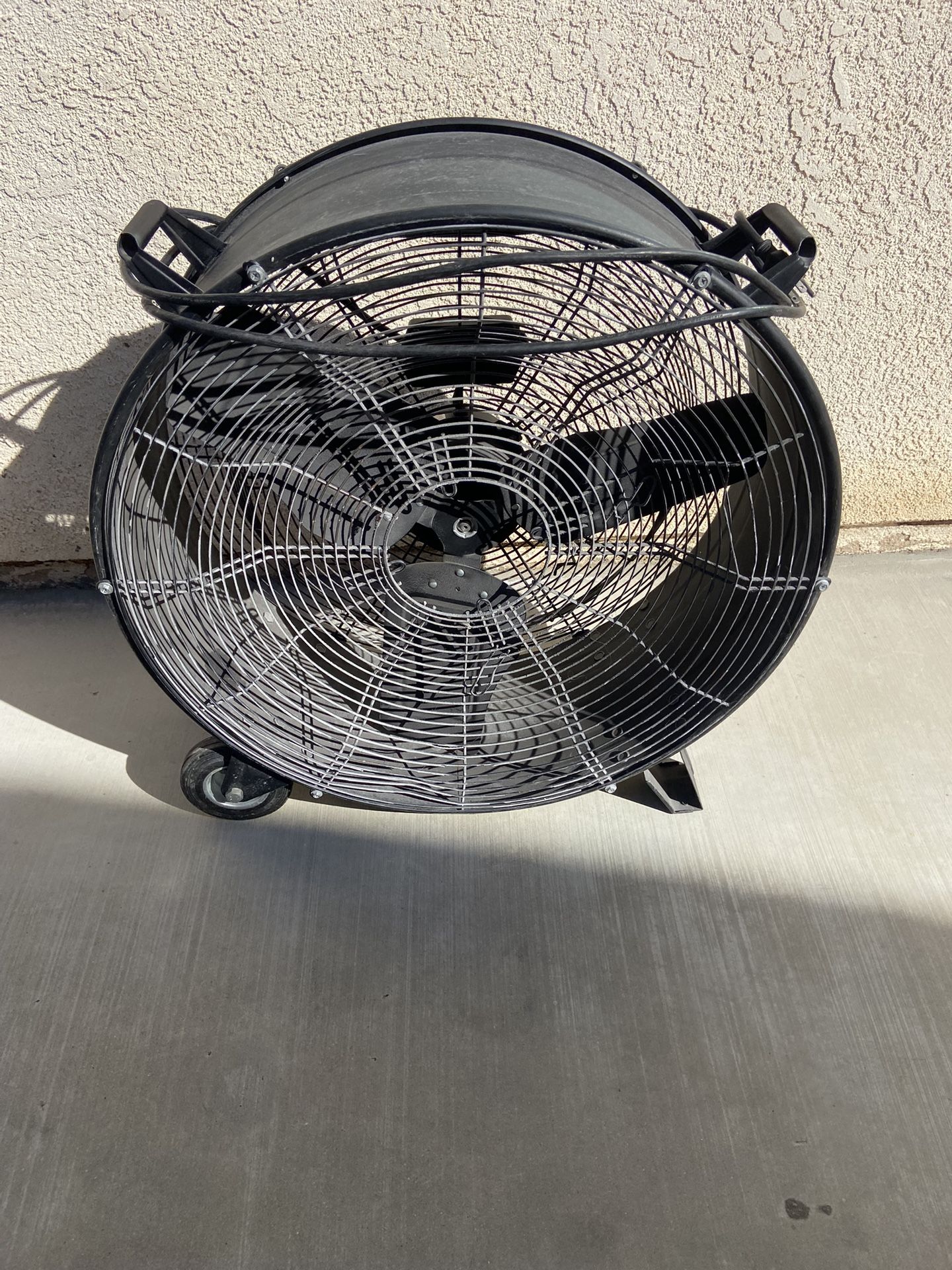 Shop Fan
