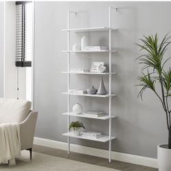 1 Set Of White Ladder Shelf 