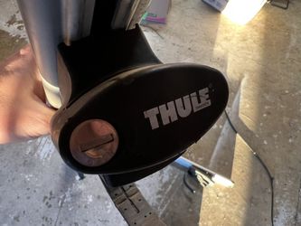 Thule Roof Rack Bars (2) from a Sienna