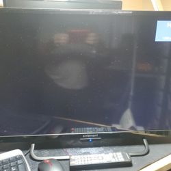 Element 32" TV