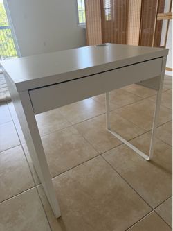Desk office table small