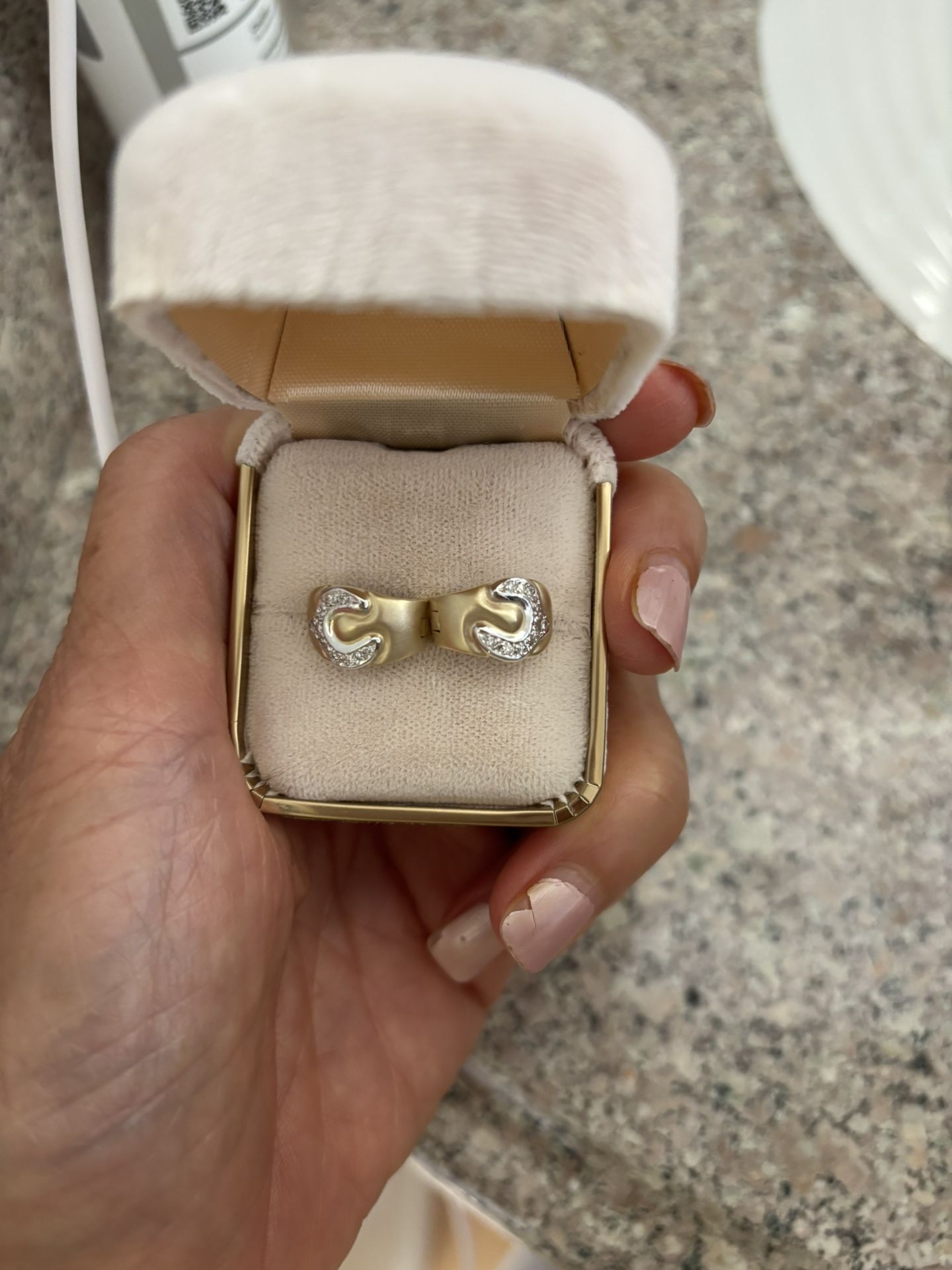 14k Gold Earrings With Diamonds- Horse Shoes Design