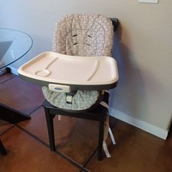 Booster/highchair 3 In 1 Reclinable/Swivel Seat